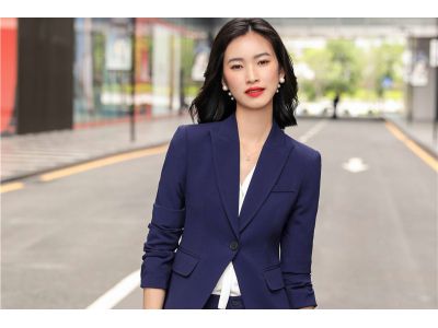 時尚女套裝