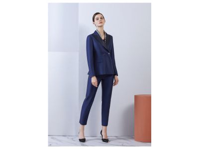 女裝